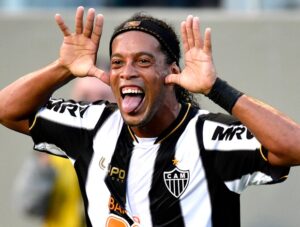 Ronaldinho é possível, mas improvável